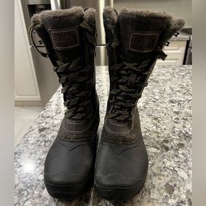 North face women’s size 8.5 winter boots
